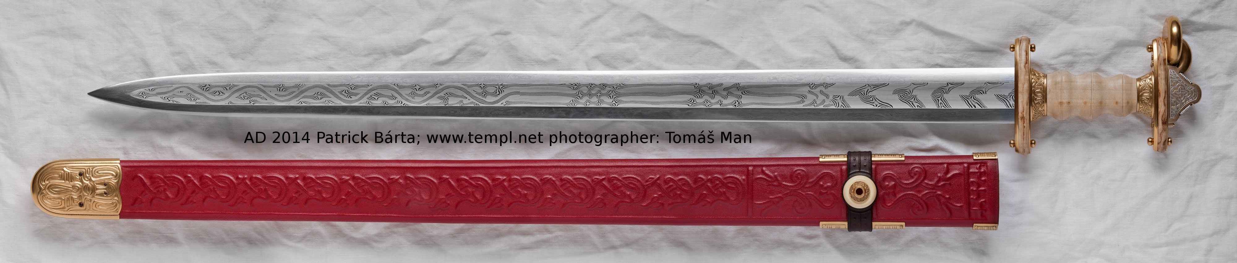 为什么维京剑放弃了漂亮的图案,转而使用"丑陋"的铭文?