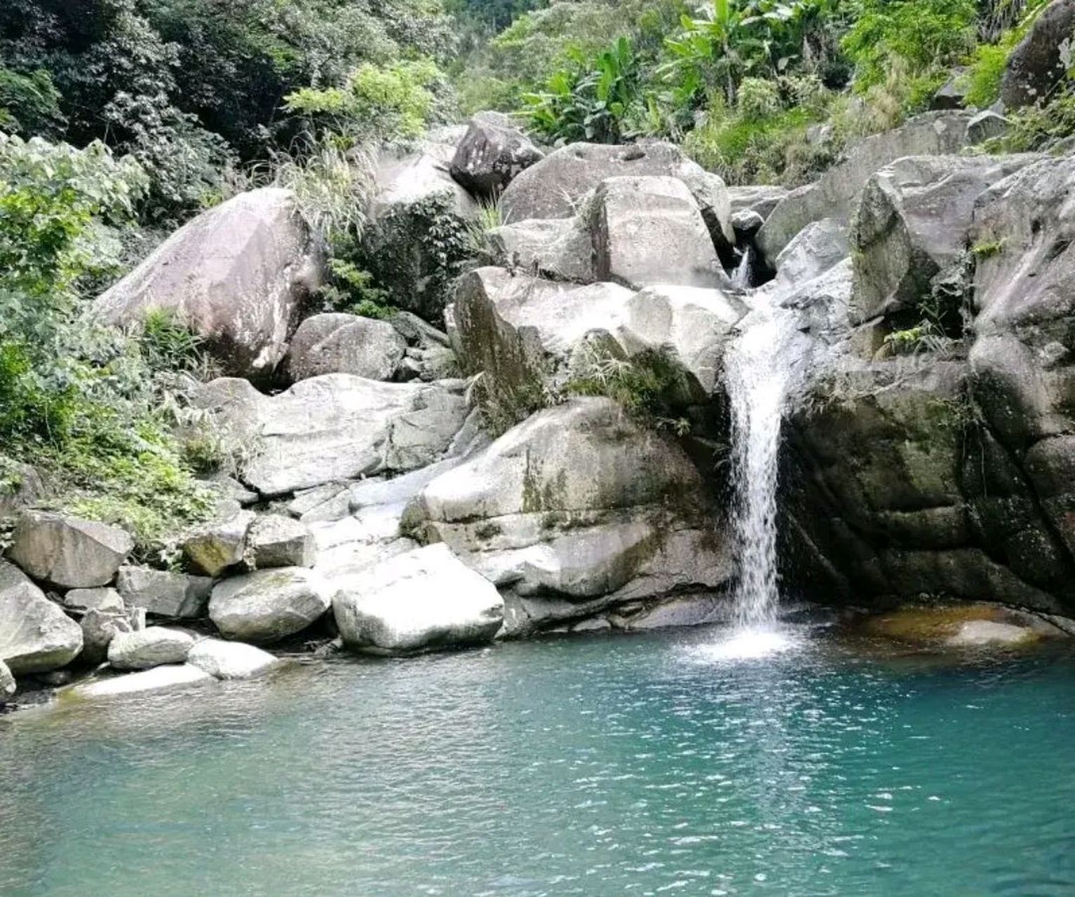 一,风景介绍         火滩属于丰顺县汤西镇大罗村委辖地,地处壹抖