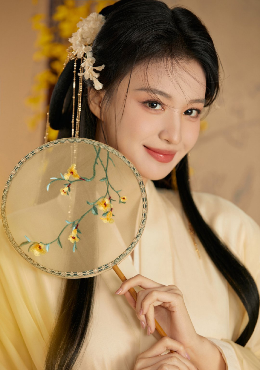 王楚然古装高清壁纸头像无水印(六)[小红花]