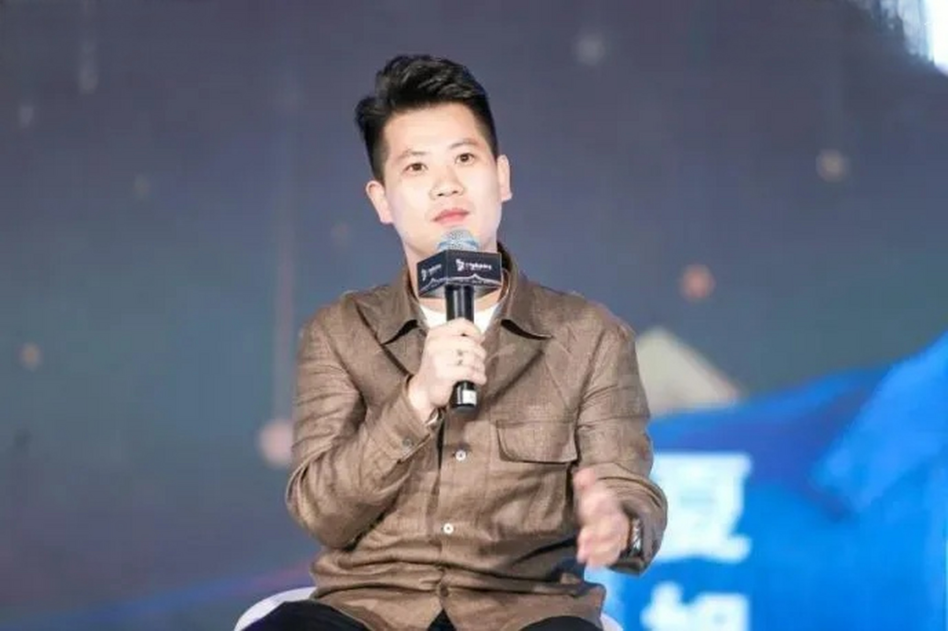 夏旭:湖南长沙人,蛙小侠创始人,广西湘范儿餐饮管理有限公司旗下品牌.