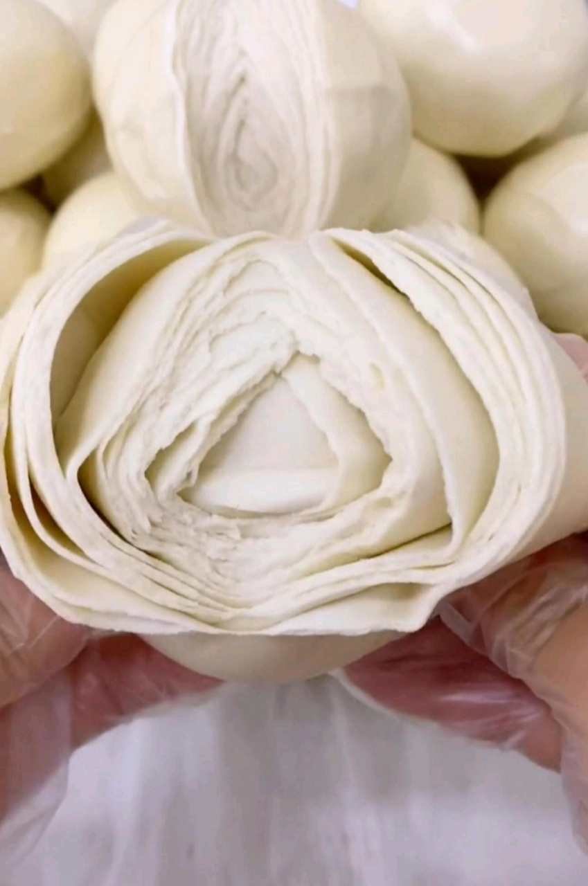 丈母娘做的千层馒头,这手艺太棒了!我一口气吃了三个