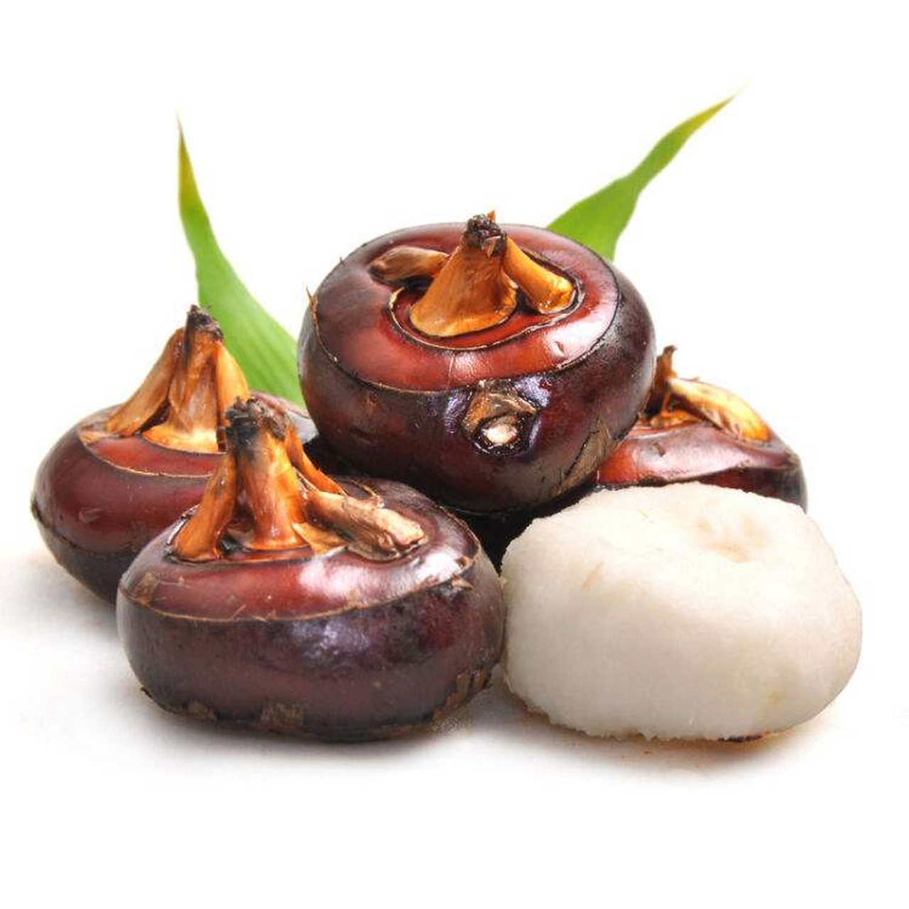 地梨子上市了,它叫荸荠bí qi.为了健康,不能生吃皮哦[三哈]