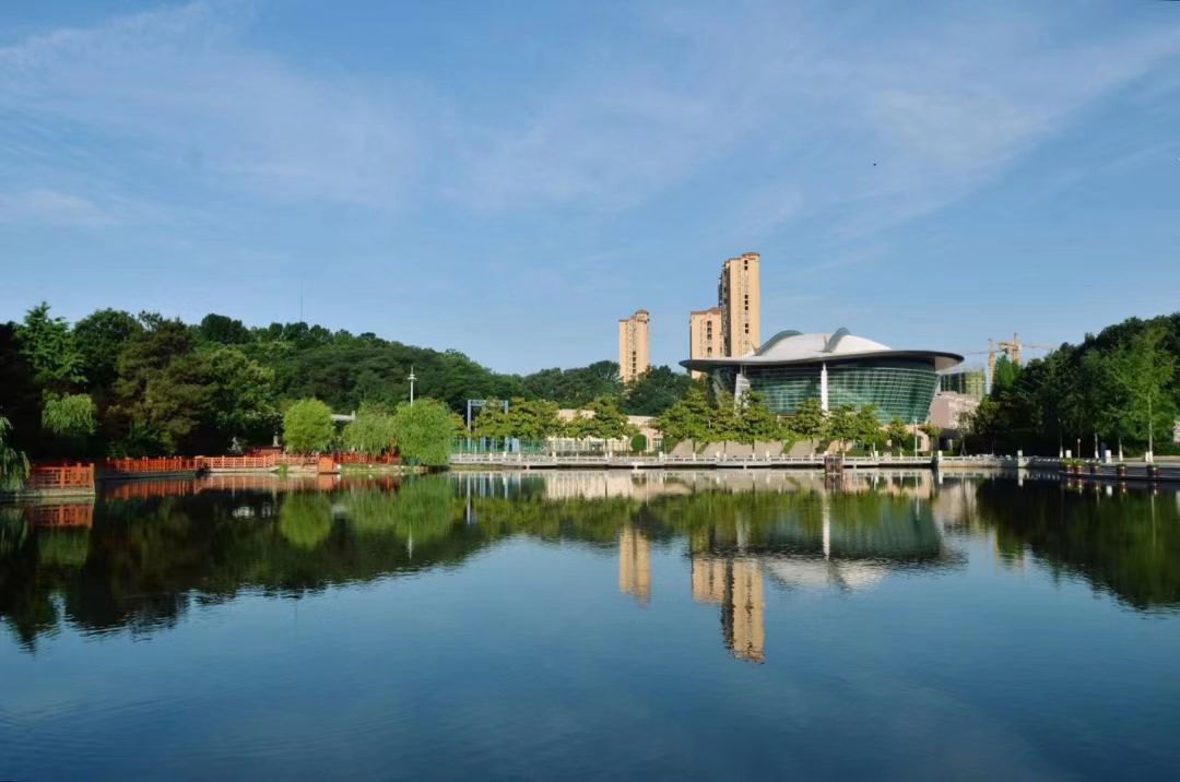 双喜临门,信阳师范学院更名信阳师范大学成功,新设郑州美术学院