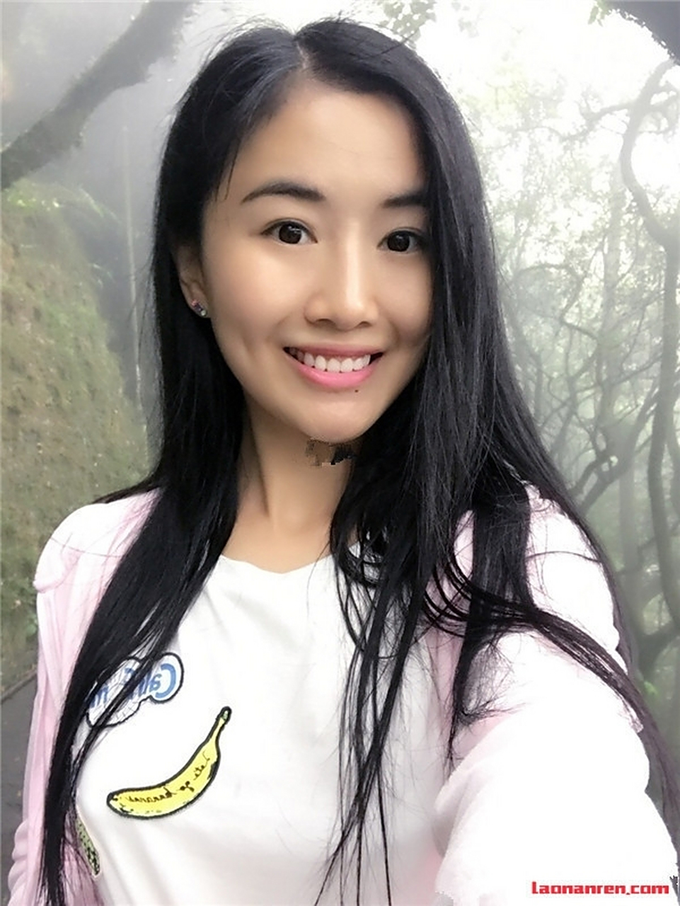 有一说一,光看颜值翟欣欣长得还是蛮漂亮的…难怪会有那么多富豪趋之