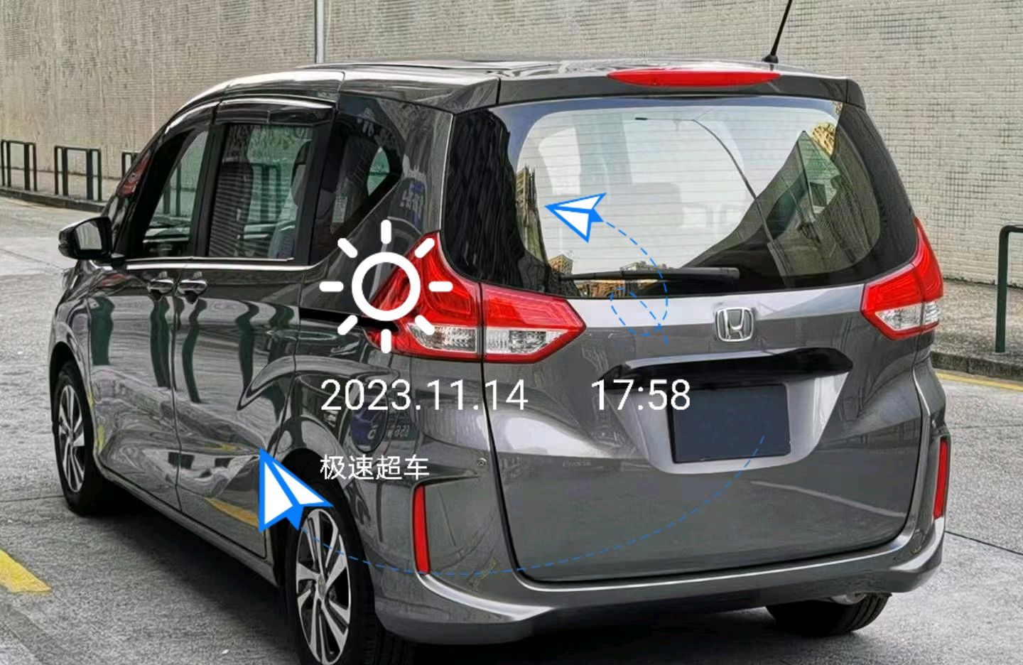 本田freed街头亮相,俗称mpv版飞度,1.5引擎 cvt