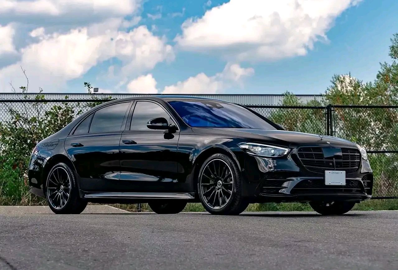 "黑武士"奔驰s级来了,哑光漆面 4.0t动力,气场超越宝马7系