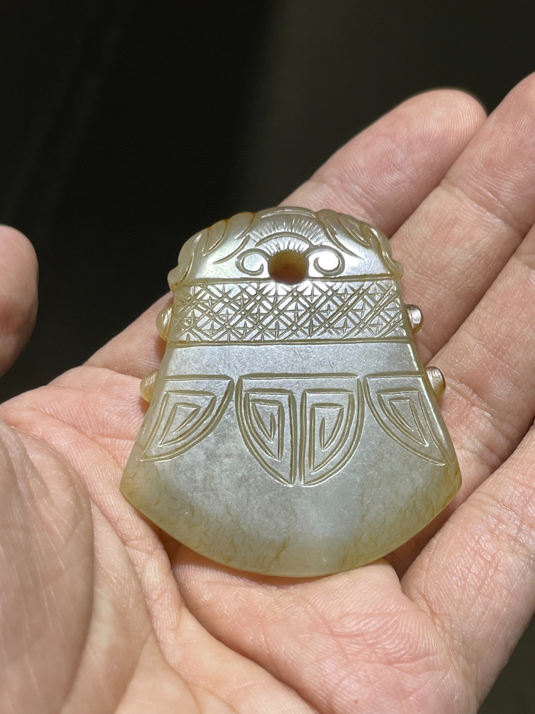 双龙——玉斧钺