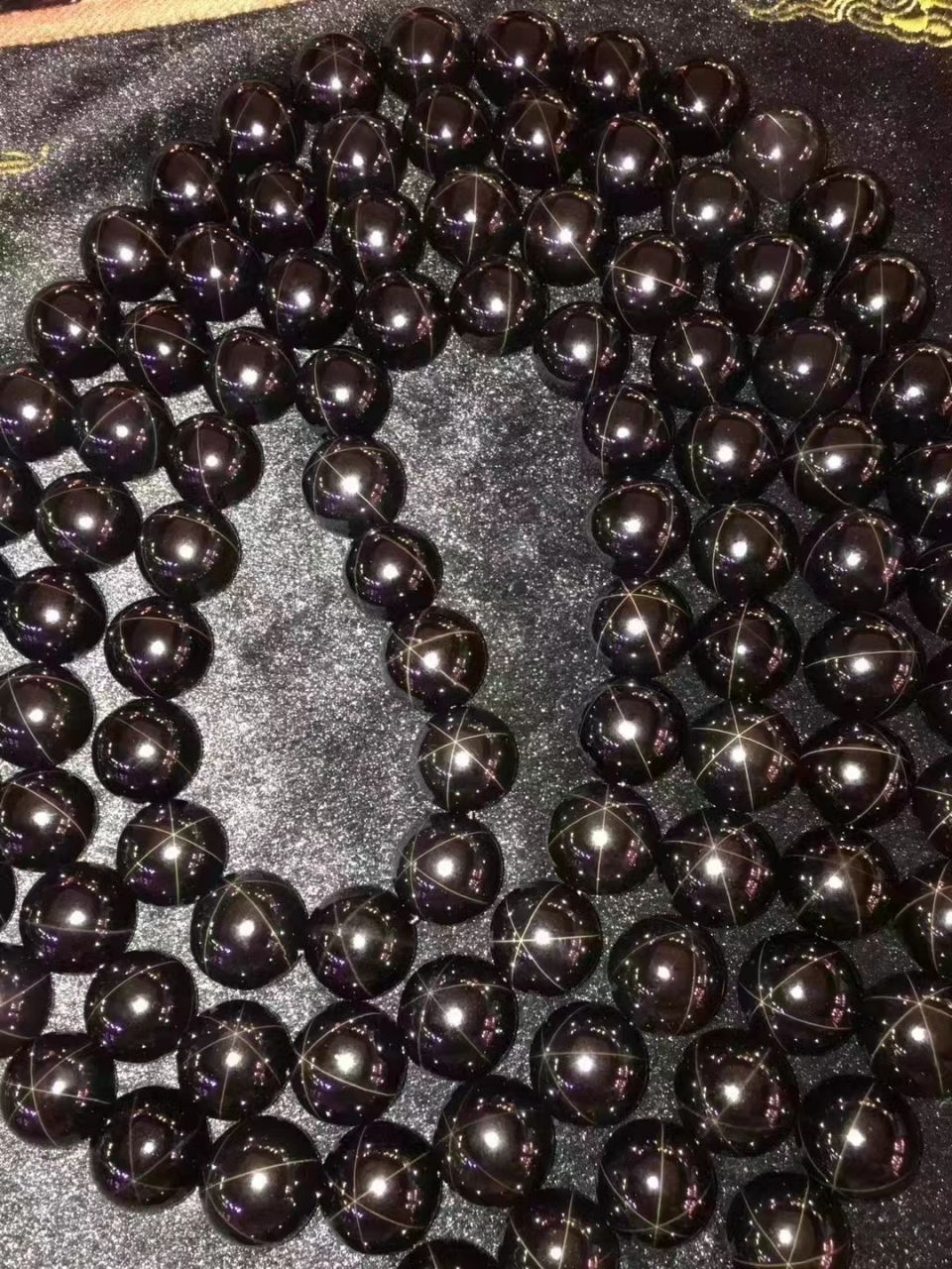 天然黑水晶六射星光108颗佛珠,颗颗精选无瑕,颗颗完美强星光,光带粗壮