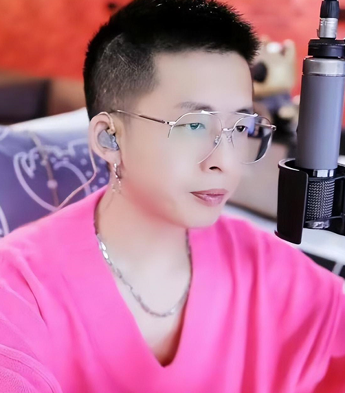 网红王冕直播,榜一大哥打赏近亿元,涉嫌洗钱21人被带走