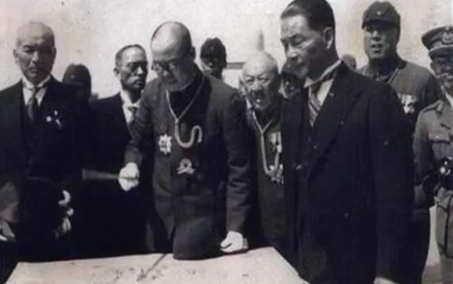 罗君强,中国近代史上一大汉奸!曾说:我就是一条恶狗