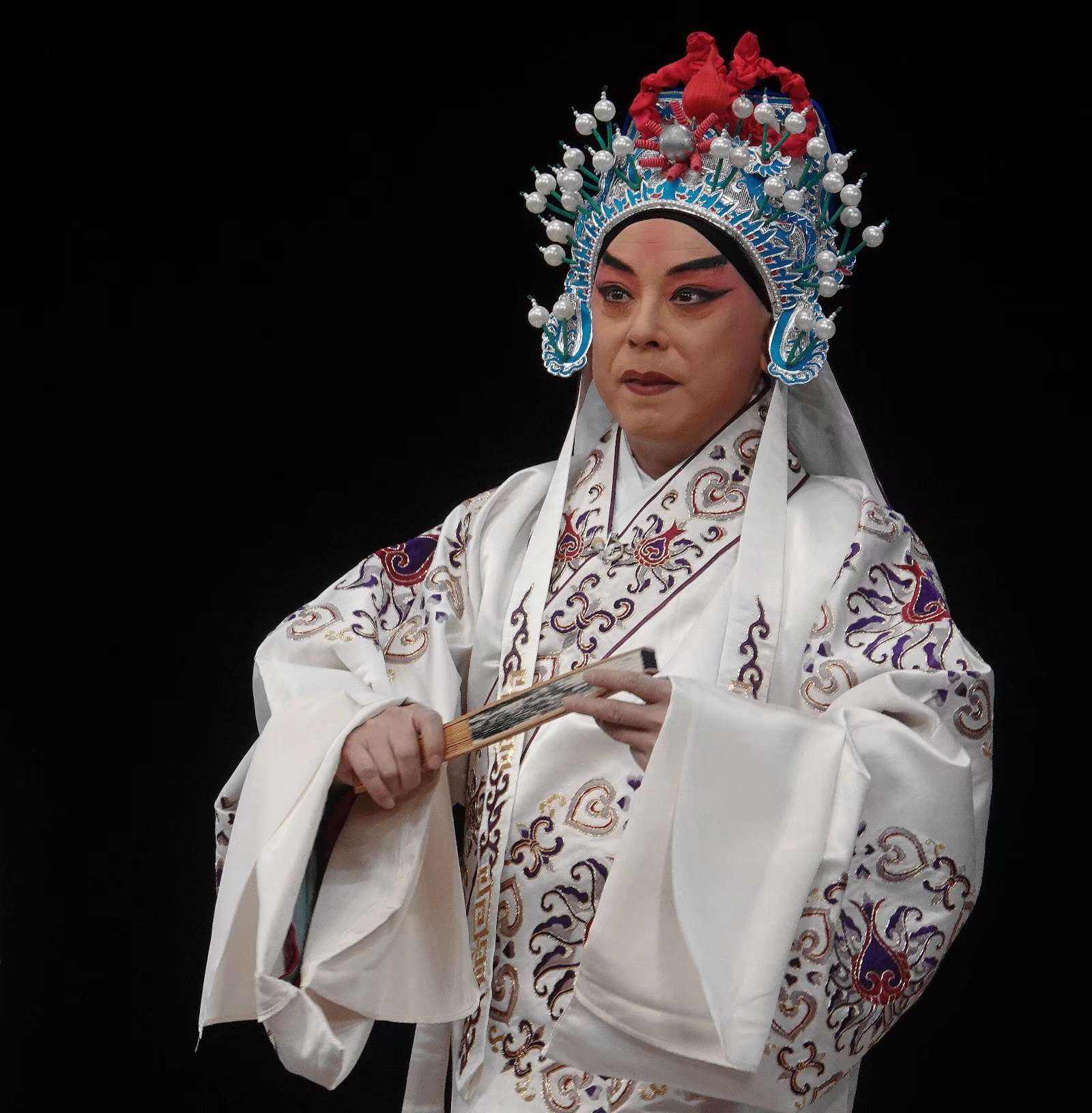 当今京剧界的角儿当属蓝文云,张火丁,于魁智,蓝天,史依弘等人