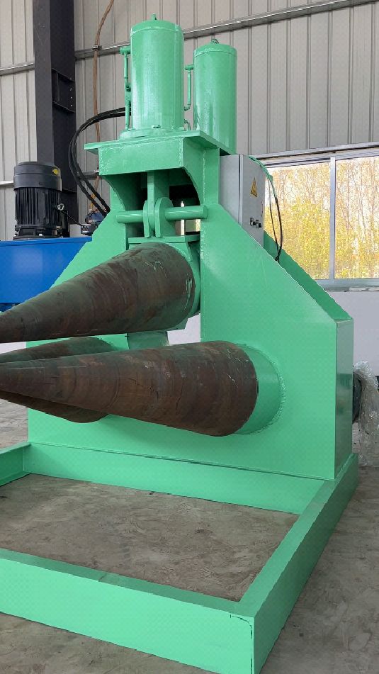 卷锥机生产厂家齐锻锻压机床厂12乘以1500锥体卷板机完工