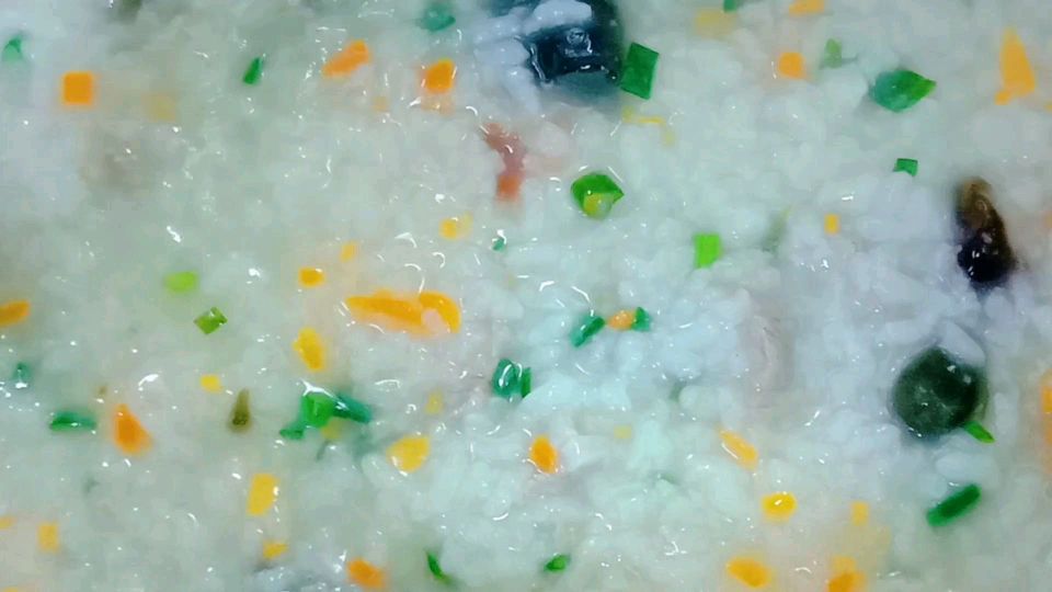 早起喝粥最爱这样煮,咸香可口,一人一碗吃美了,做法很简单