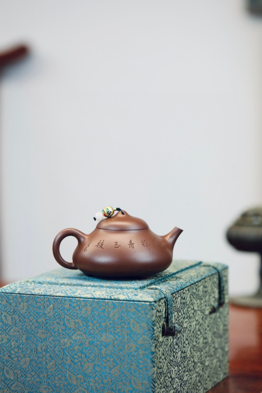 曼生横云|优质底槽清|160cc|全手  壶形态流线的独到之处,优柔曲折如