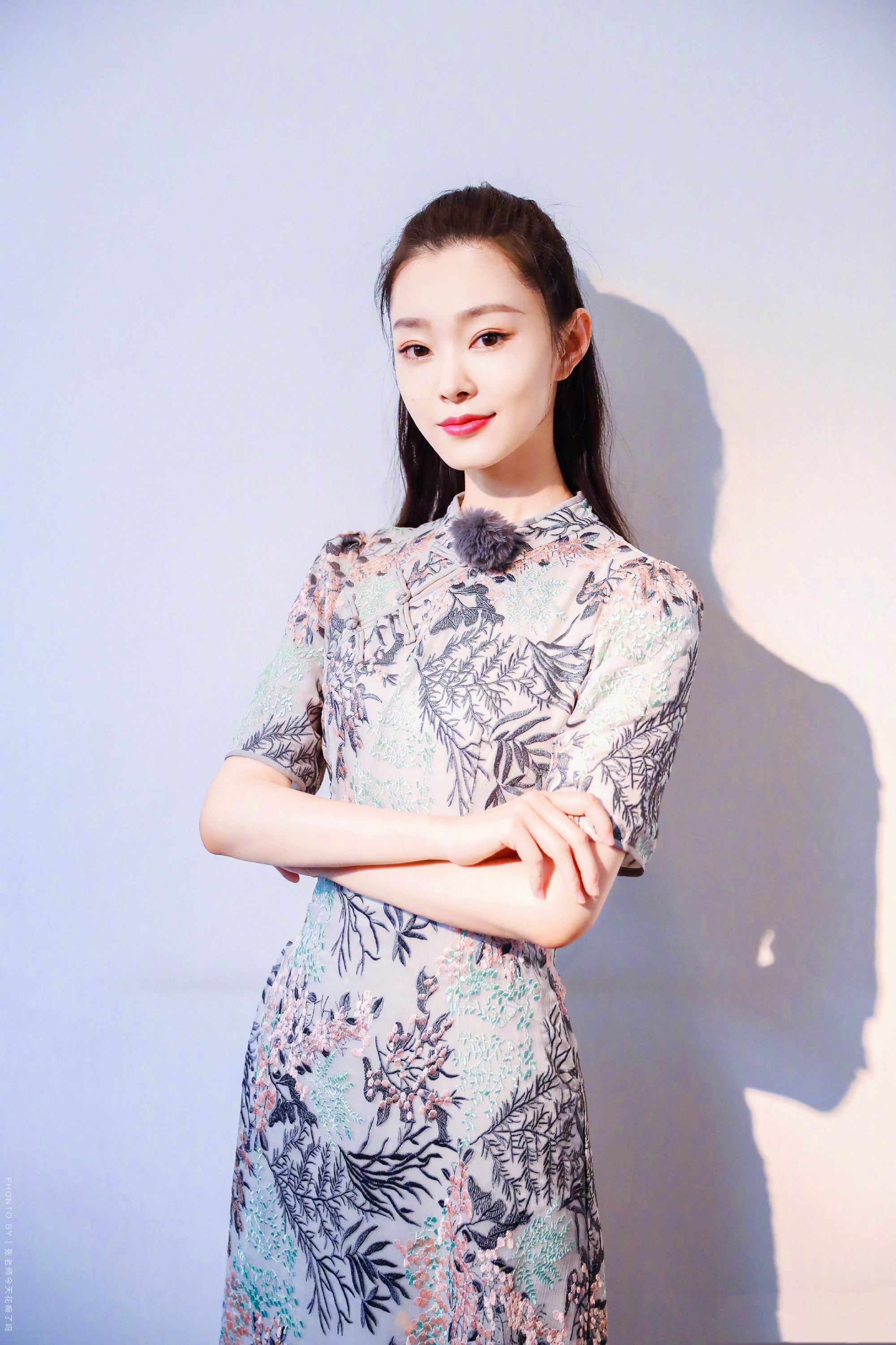 神仙打架系列,穿越时光的旗袍佳人,宋轶与李小冉谁更具古典美?