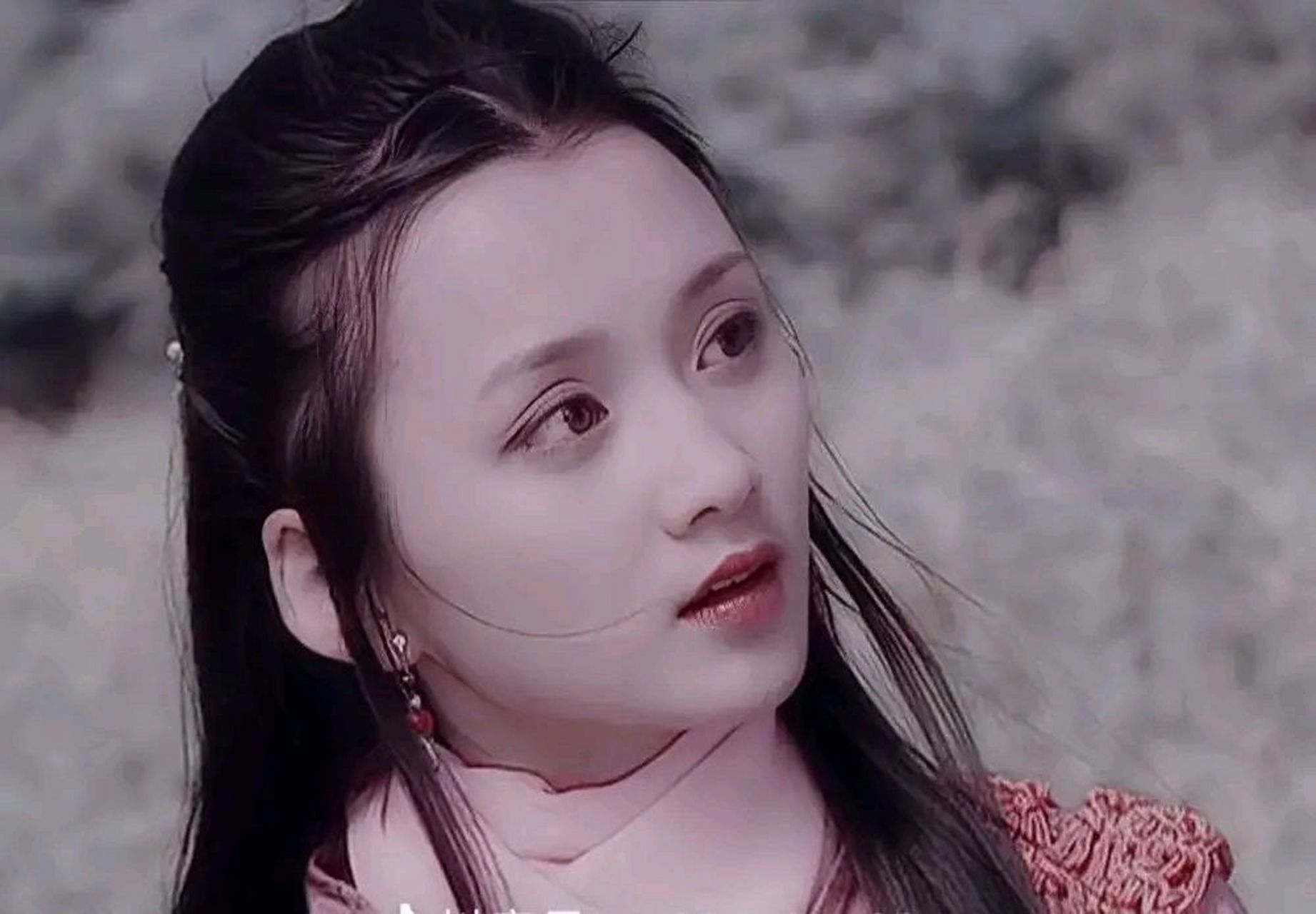 章艳敏,人称古装女神,1980年10月28日出生于浙江省丽水市缙云县,毕业