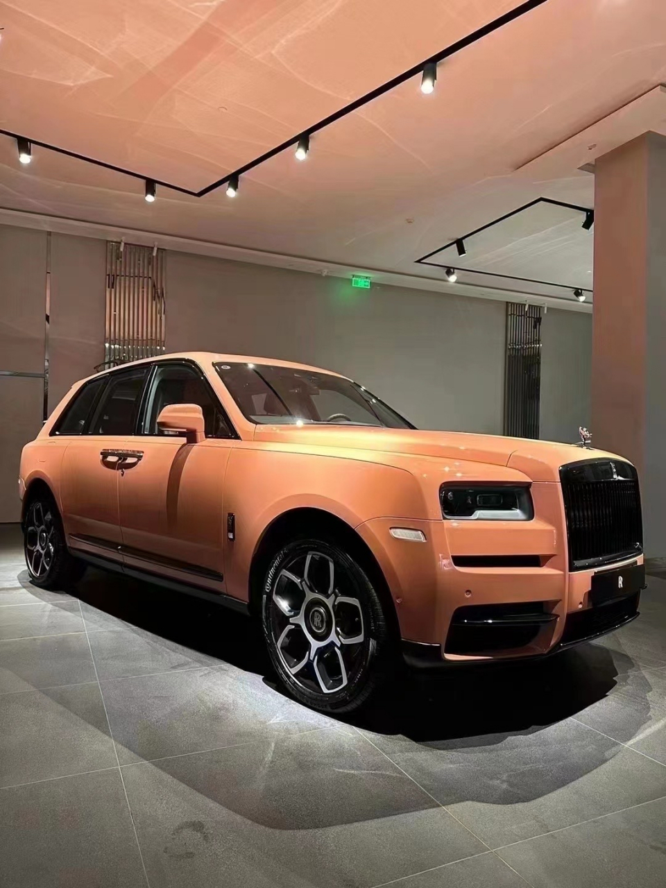 防弹劳斯莱斯库里南bb限量版