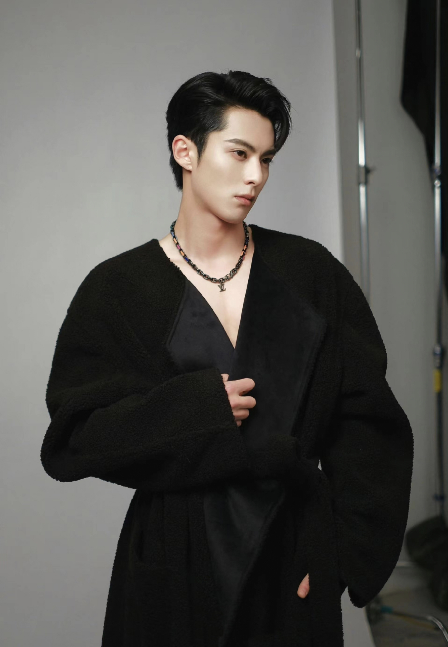 王鹤棣写真壁纸集