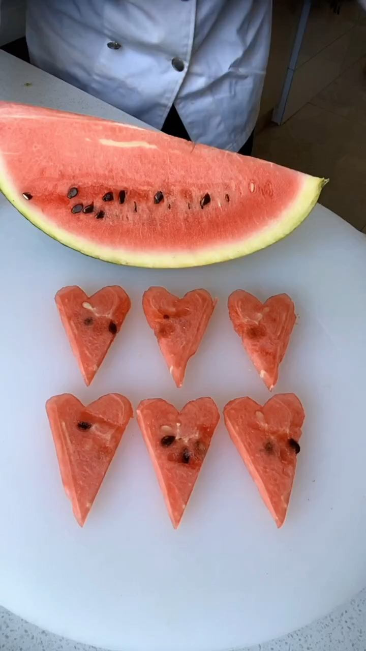 西瓜爱心切法