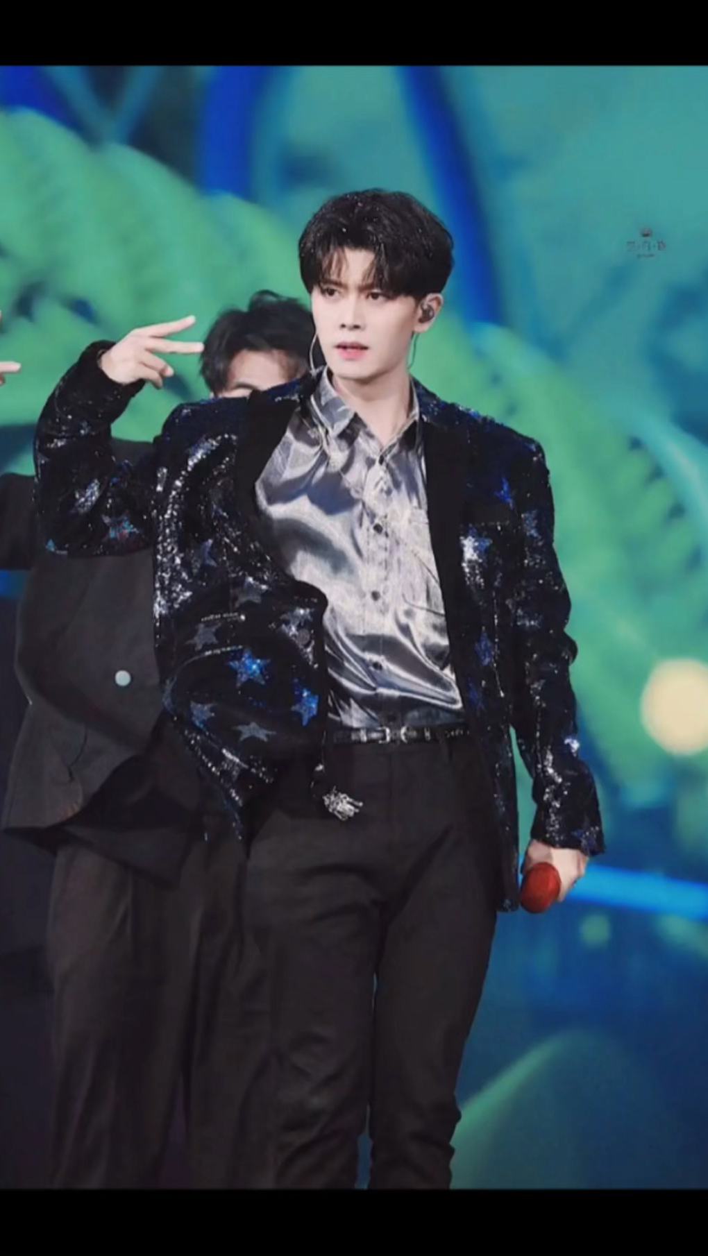 任嘉伦 李菲儿《独一无二》神仙合唱太好听!热舞嗨翻全场!太炸了!