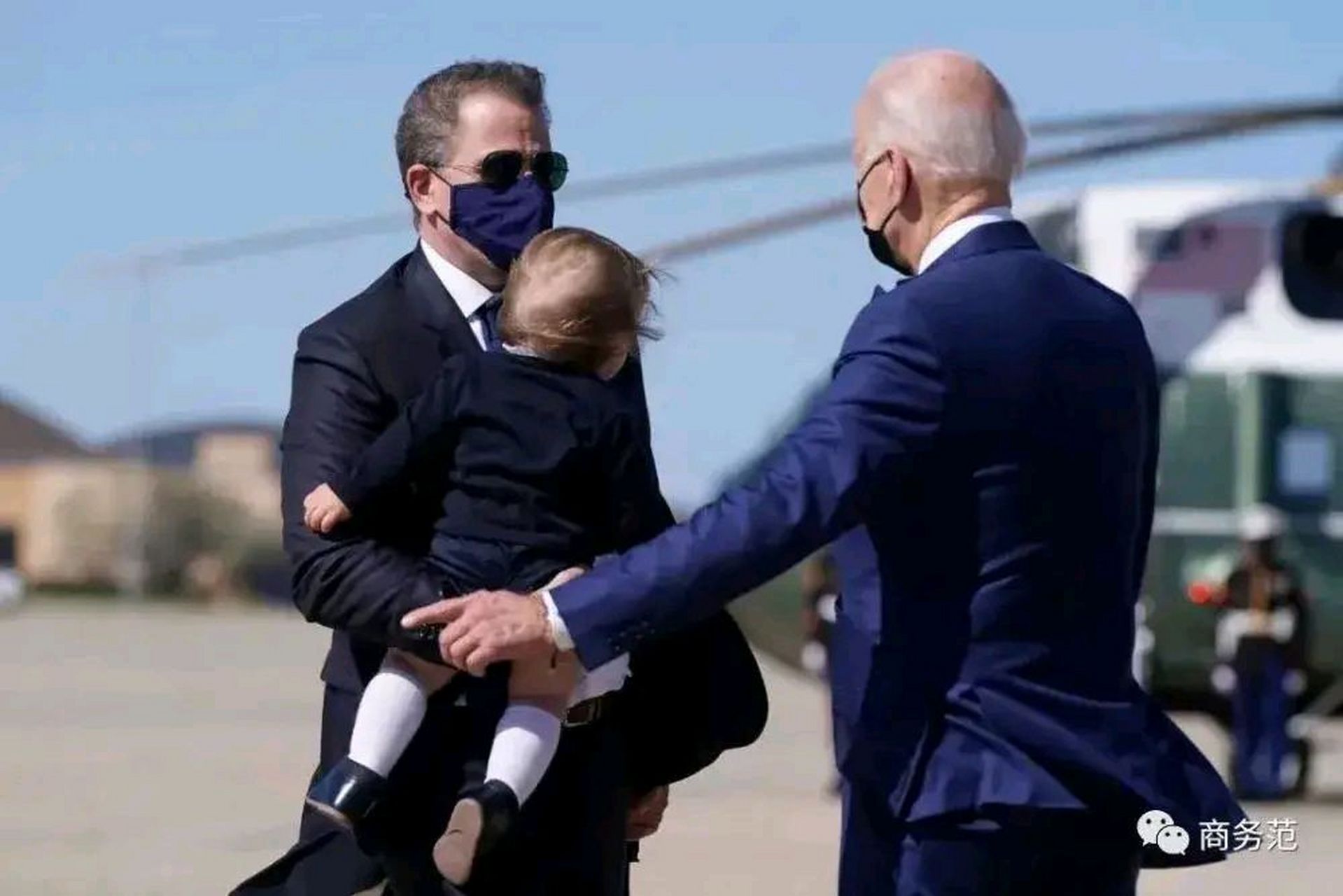 拜登总统的儿子亨特·拜登公开承认了他的私生女纳薇·罗伯茨,这一