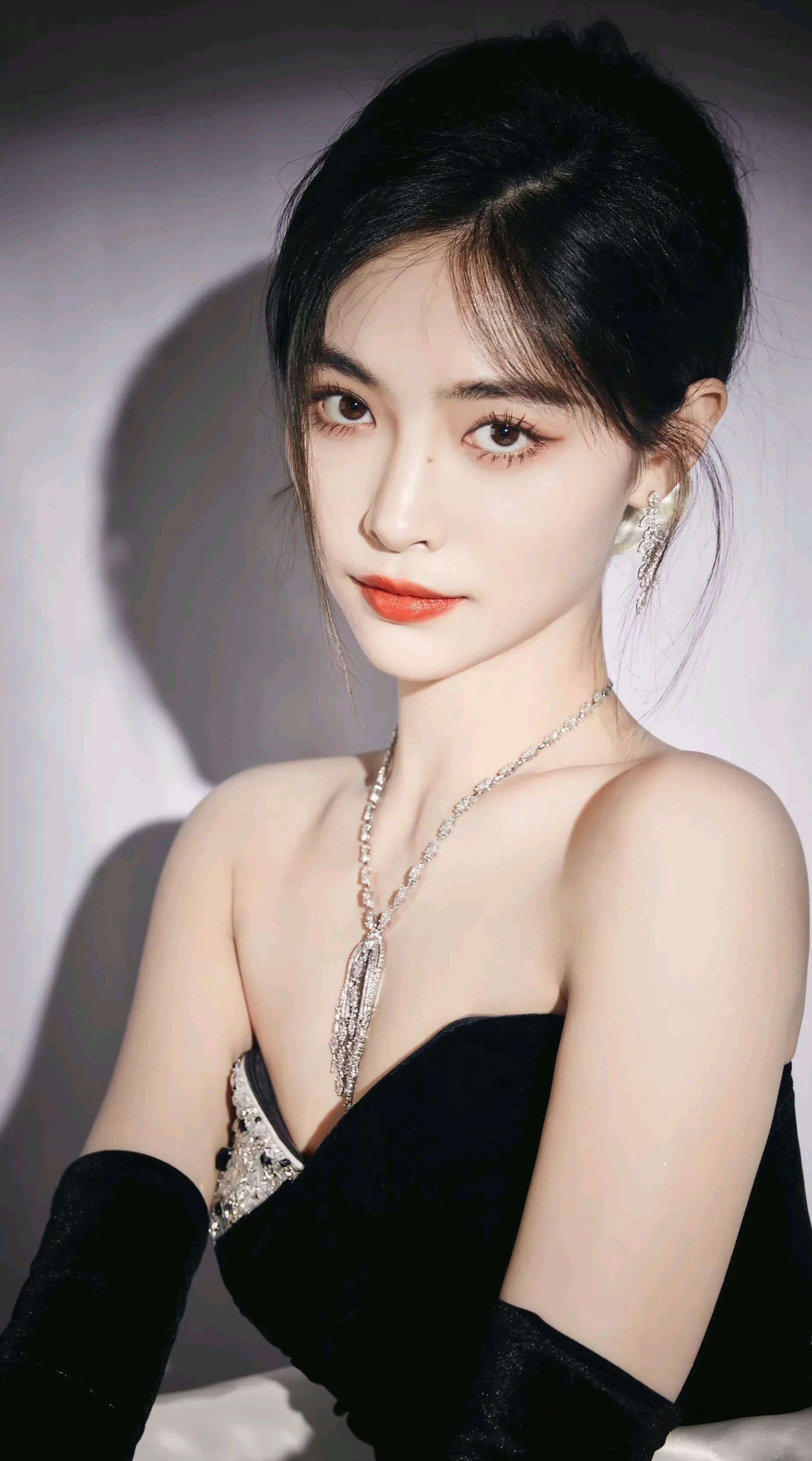 浙江性感美女许佳琪又美又飒,御姐范十足