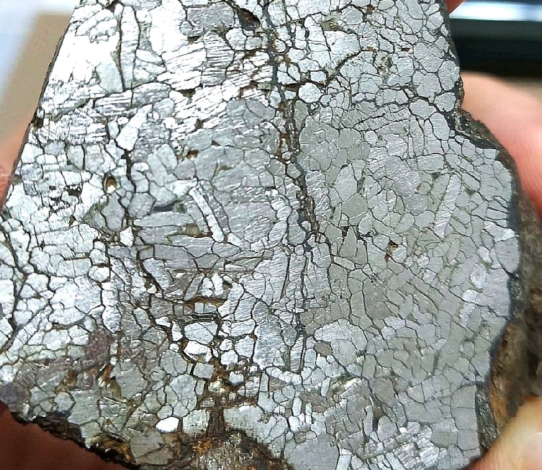 科普:不同类群的铁陨石之间有何异同?