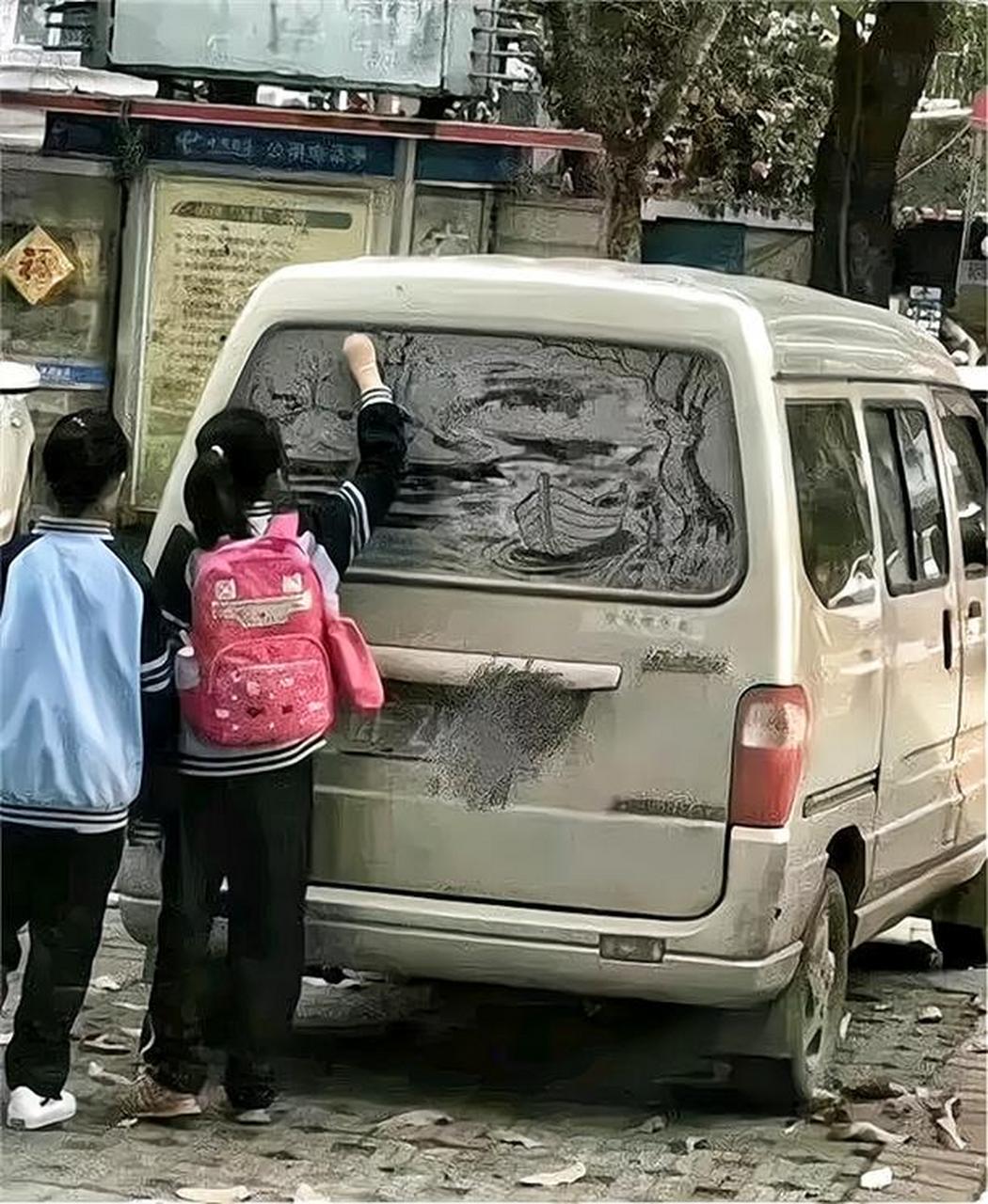 谁能想象这画出自两个小学生之手?