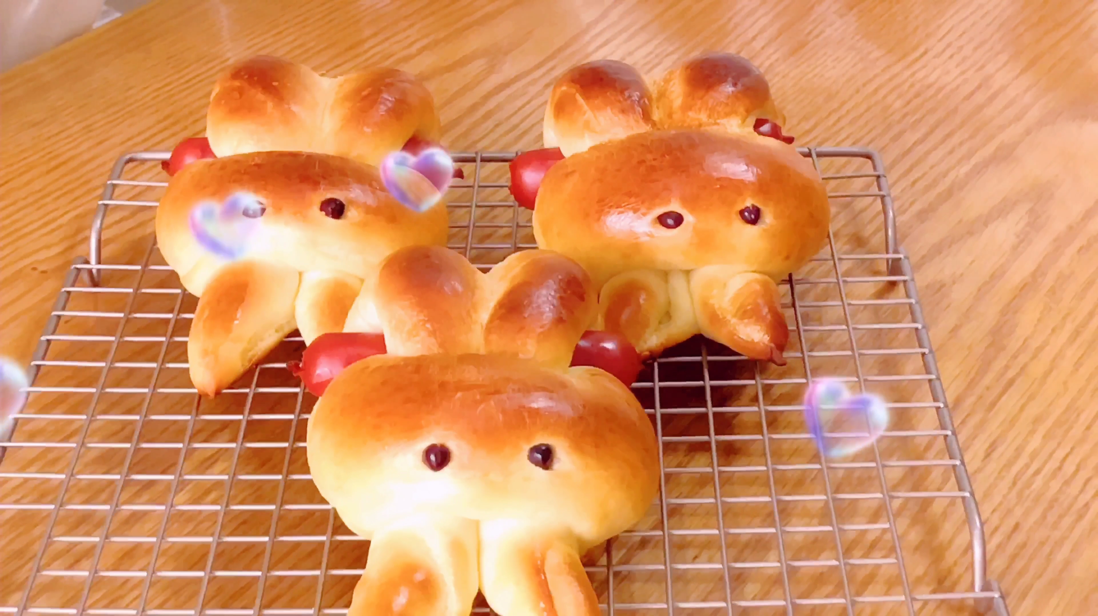 用火腿肠做的小兔面包,简直是哄娃神器,家里小朋友超喜欢