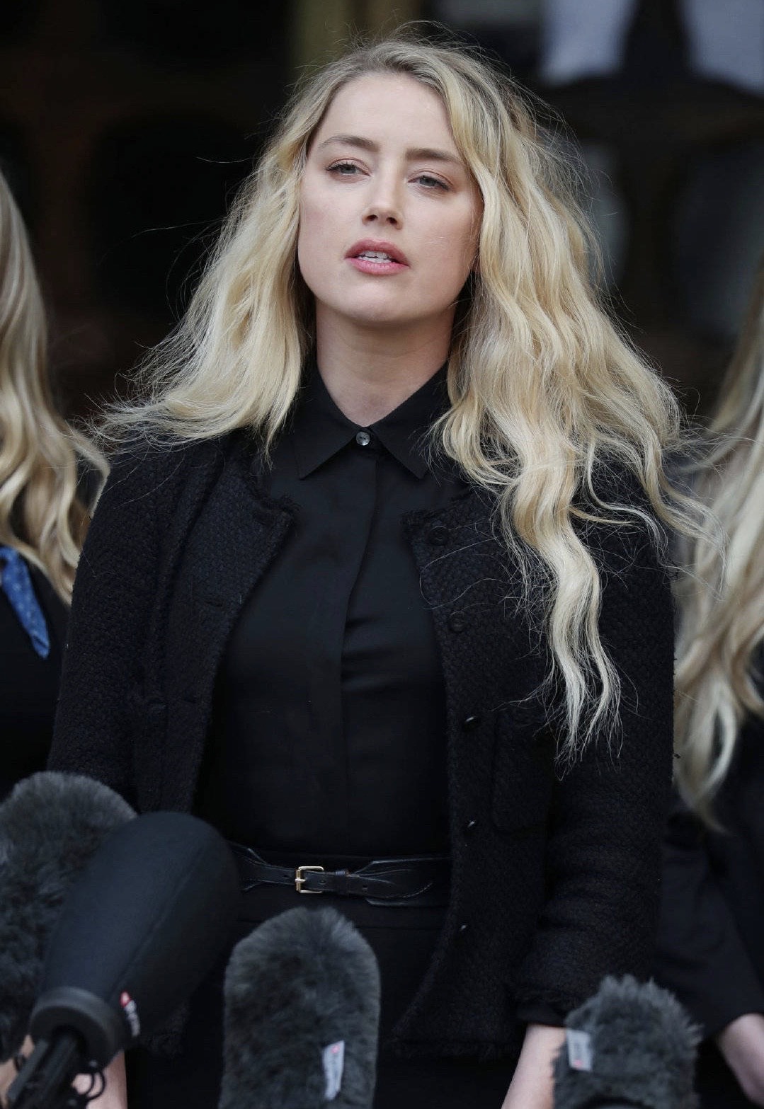 艾梅柏·希尔德(amber heard)新街拍,三周的庭审终于结束了!