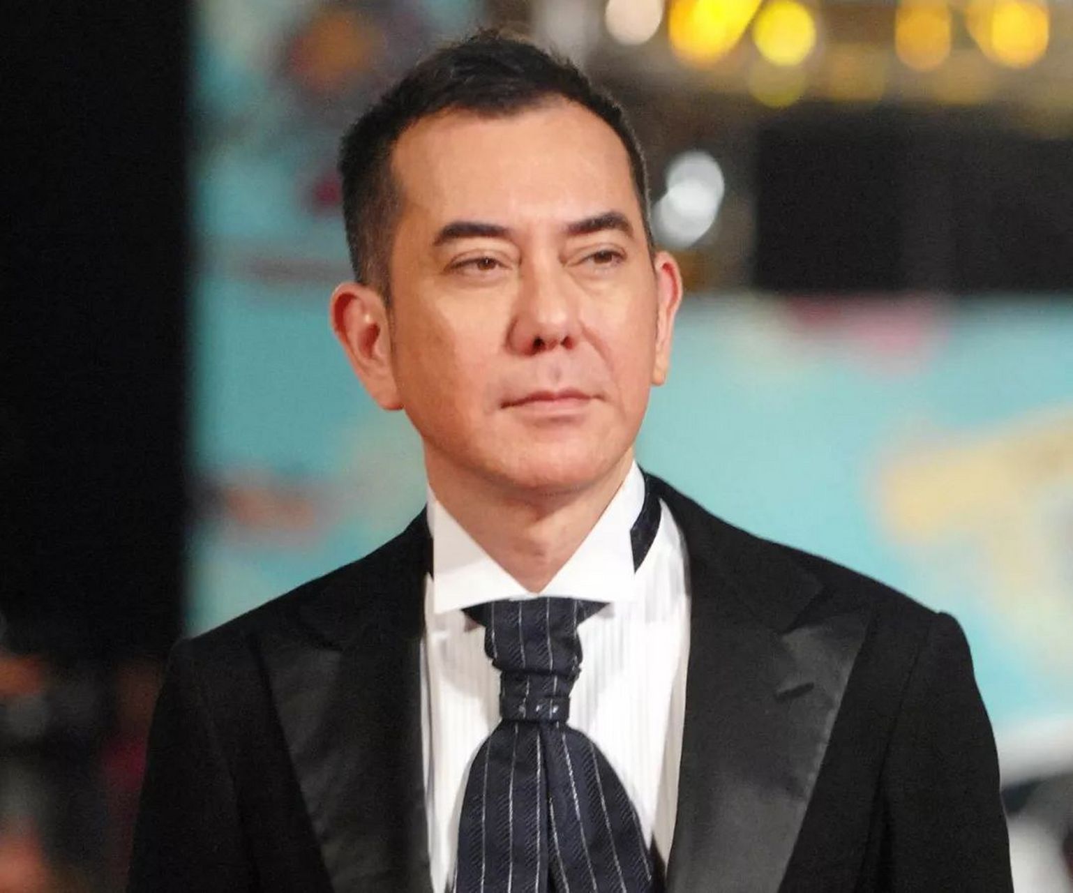 知名港星黄秋生,引发热议!