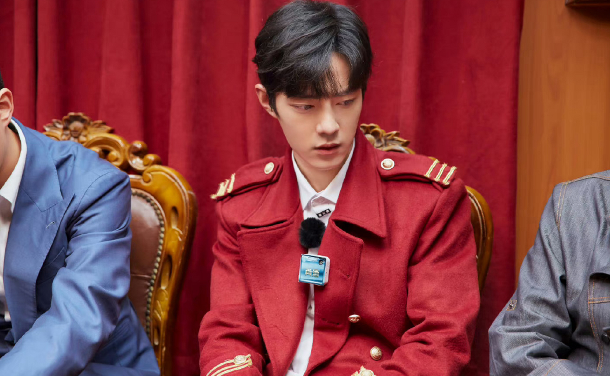 "最强右手"肖洒,超标的红色制服 #肖战