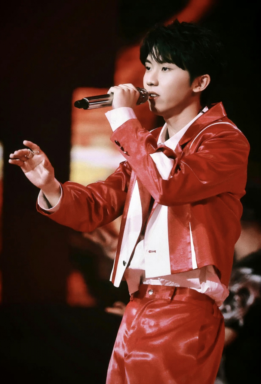 最喜欢认真唱歌的小马啦,恭喜小马加盟《声生不息》,我超爱听马嘉祺