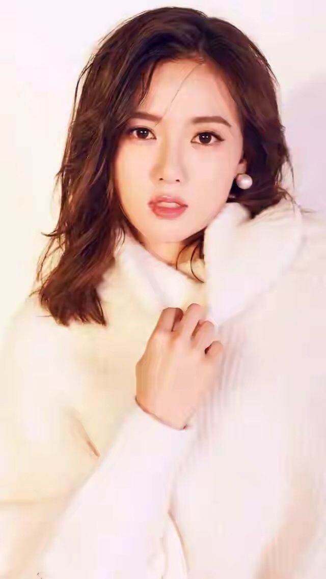 美女明星江铠同高清美图,俏丽多姿,魅力无穷