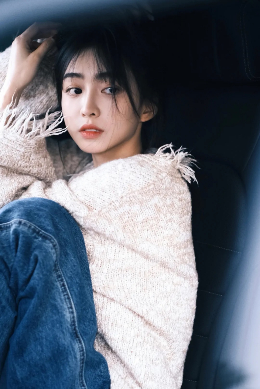 漆昱辰,1997年6月28日出生于四川省成都市,中国内地影视女演员.