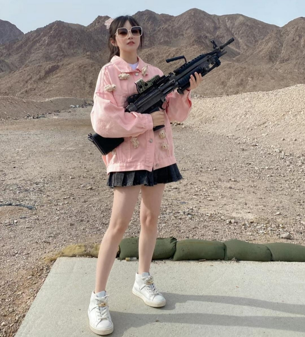 真人版美少女战士,好可爱的萝莉少女.