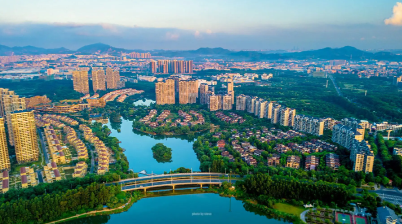 东莞松山湖锦绣山河别墅双子星准备开拍,一套被追捧一套无人问津