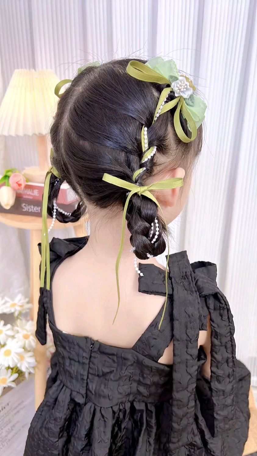 儿童编发:小朋友都喜欢的花仙子发型,仙里仙气的,快把女儿打扮起来