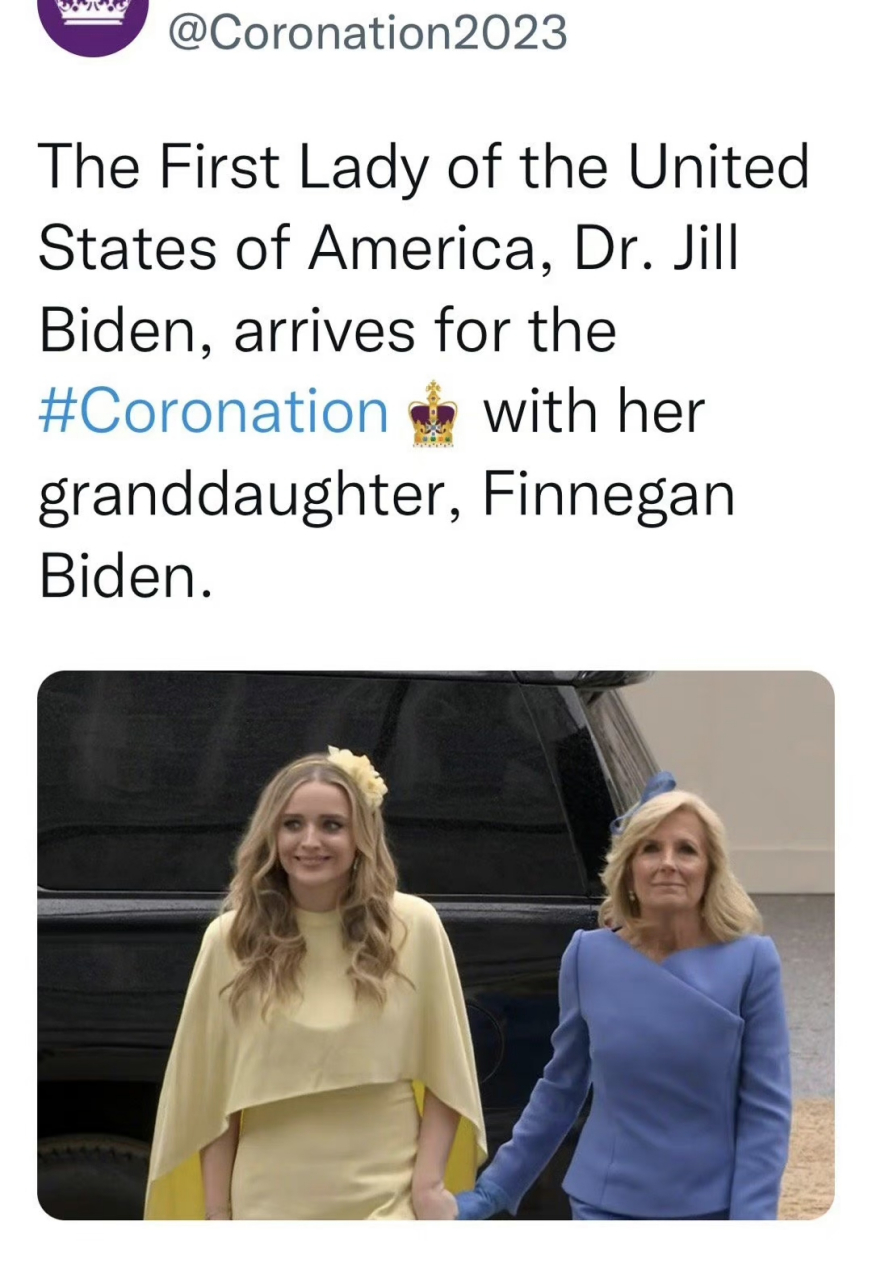 美国第一夫人吉尔拜登和她的孙女出席英国国王查尔斯三世的加冕典礼.