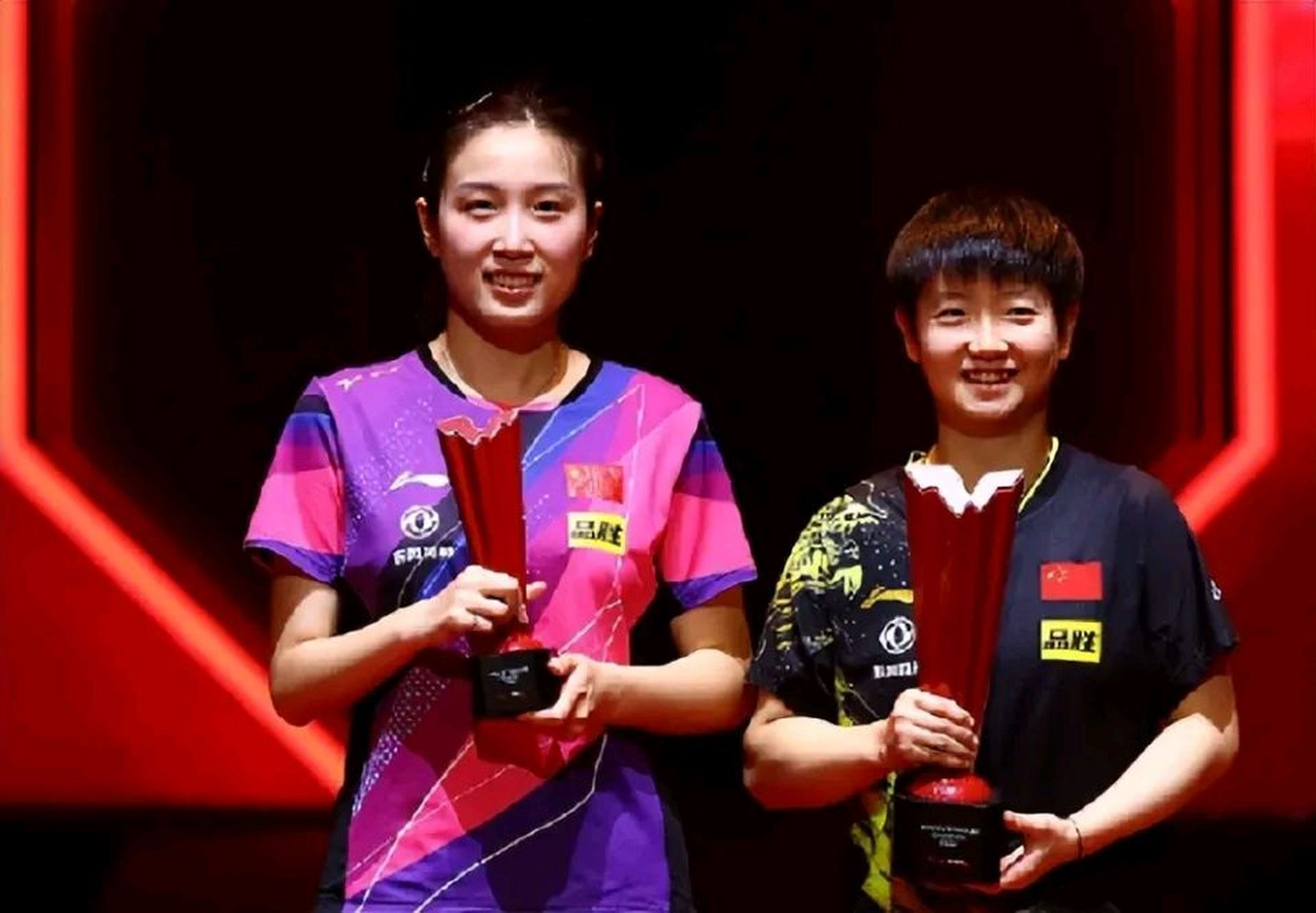 每张都很漂亮啊国乒的队花94很了不得,非得华山