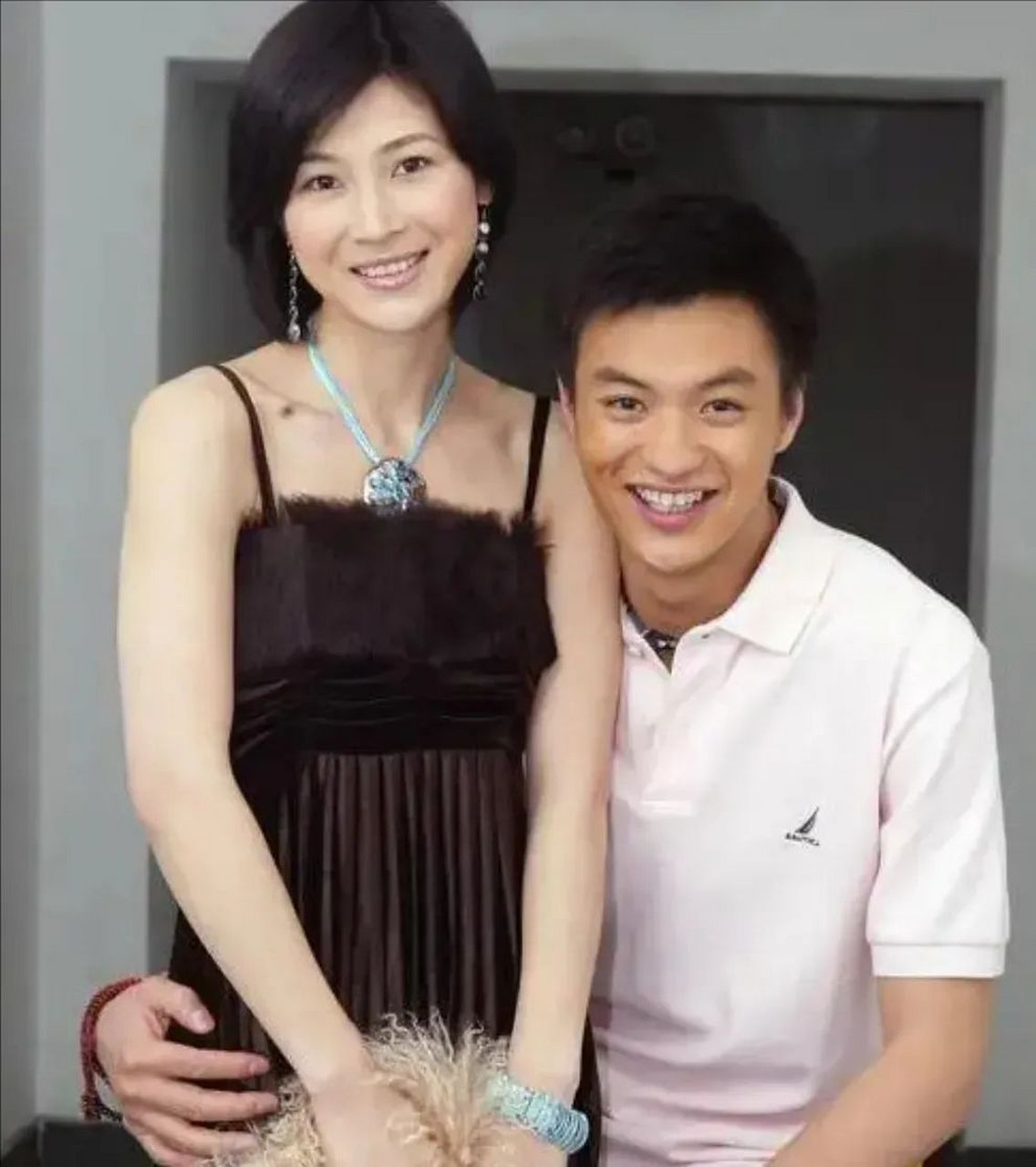 周一围对前女友的浪漫,才是对朱丹最大的羞辱  周一围在和朱丹结婚前