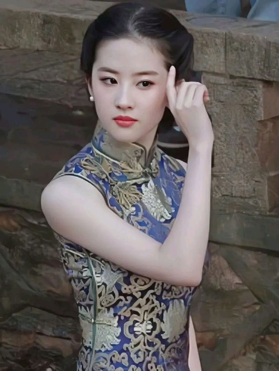 刘亦菲旗袍装真是绝了,气质如兰,古典优雅,尽显东方气美,气质出尘!
