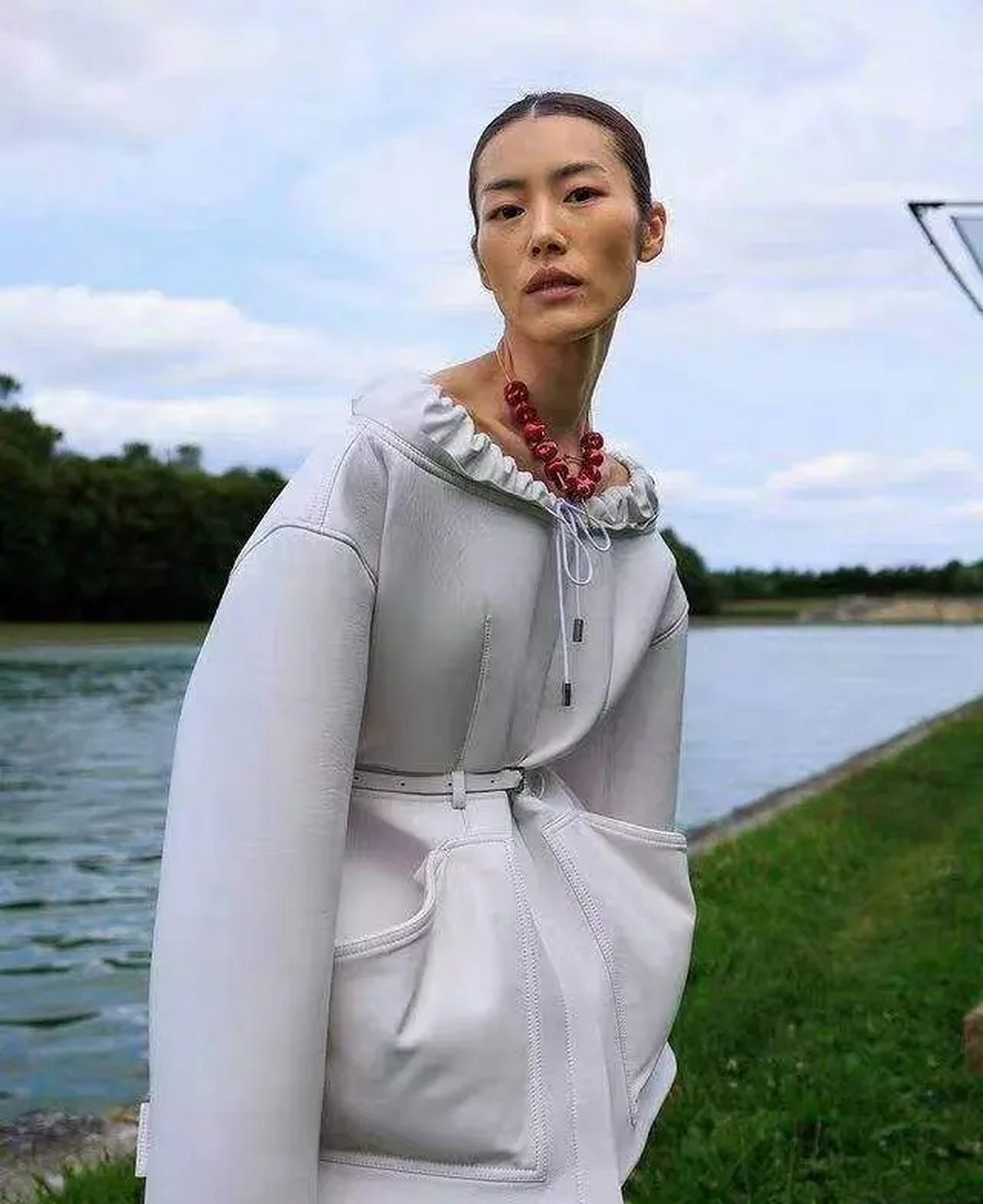 刘雯在海外与肯豆一起走秀,再次看到了她超高的国际待遇.