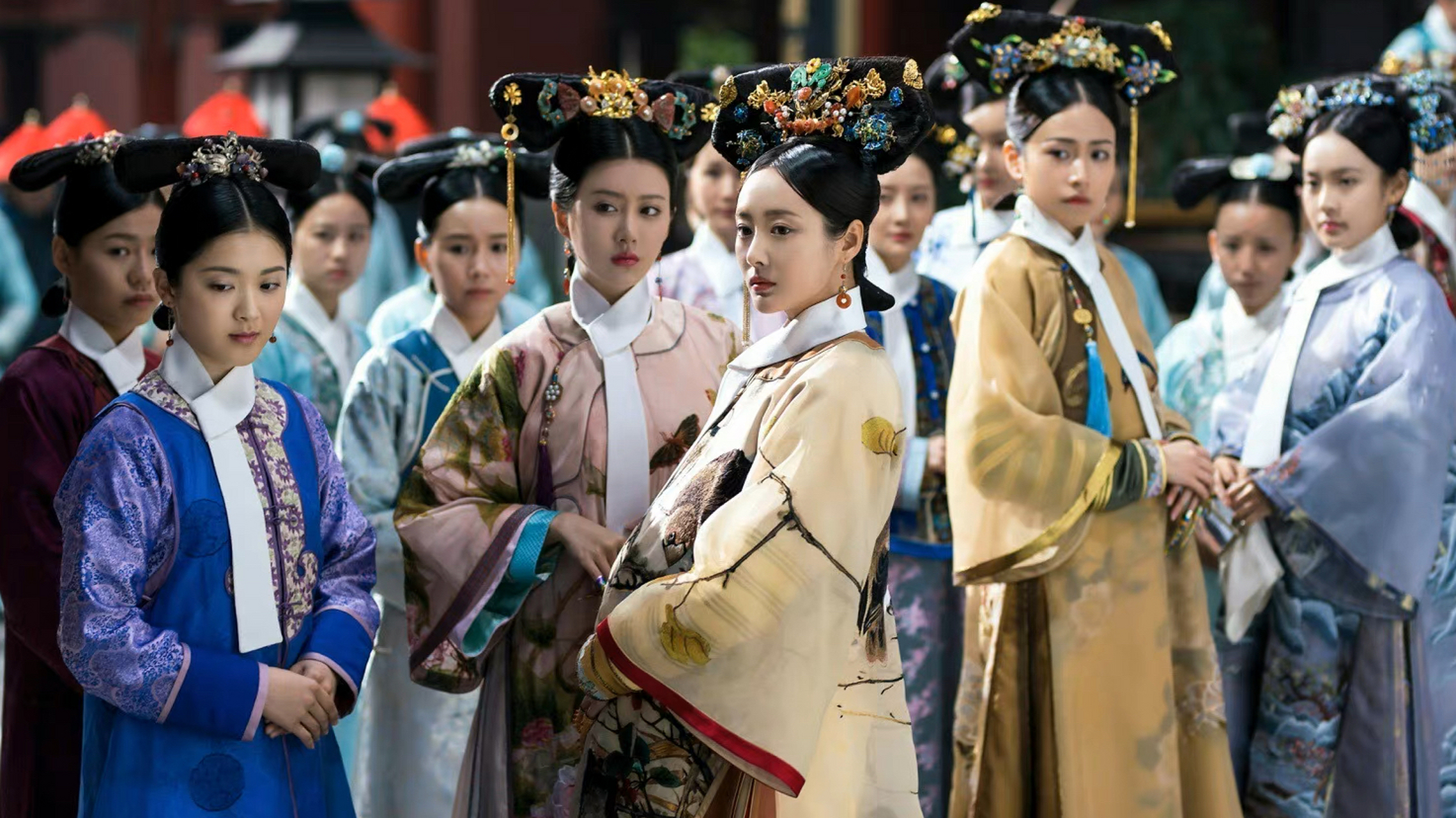 《如懿传》剧组晒新合照,大家状态都好好啊!只是男主角霍建华缺席了.