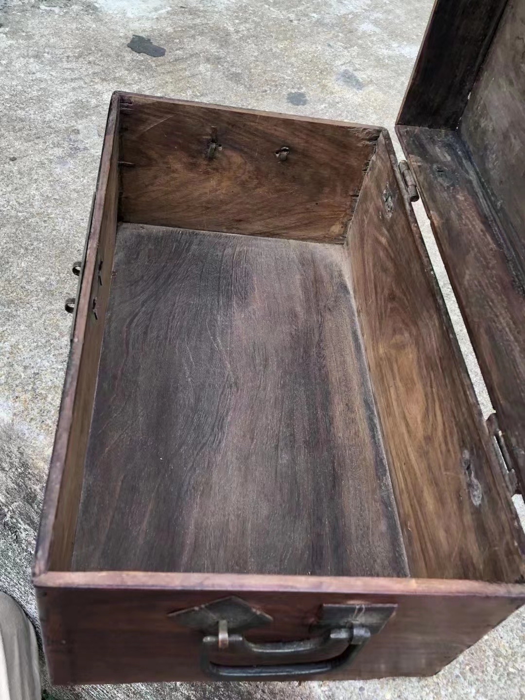 海南黄花梨独板大木箱