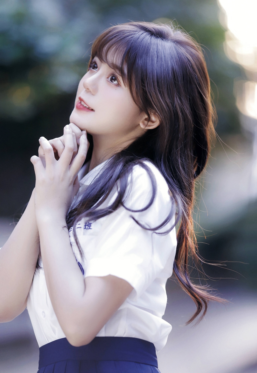 肖然心这组图片真美,满满的"少女心"