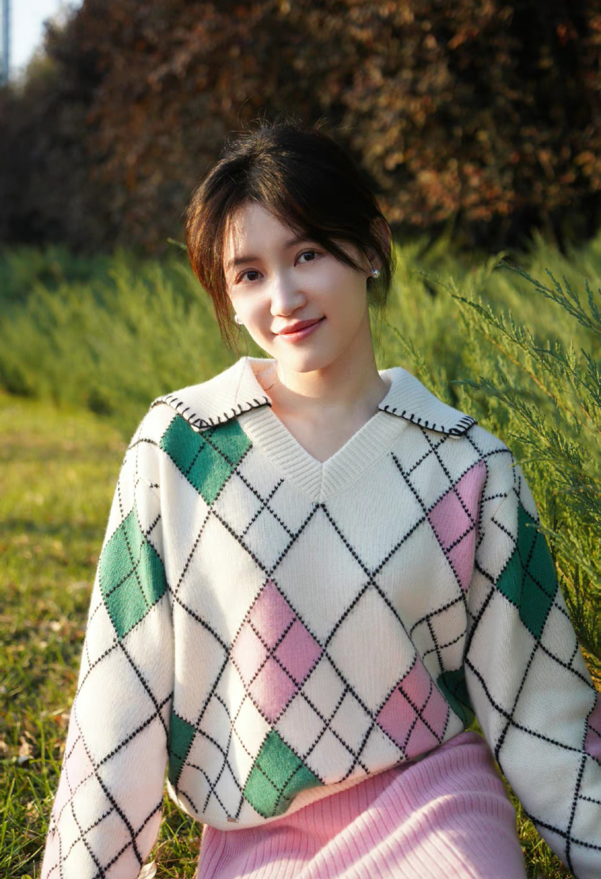 苏青# 貌美如花,仙姿玉色,清纯妩媚