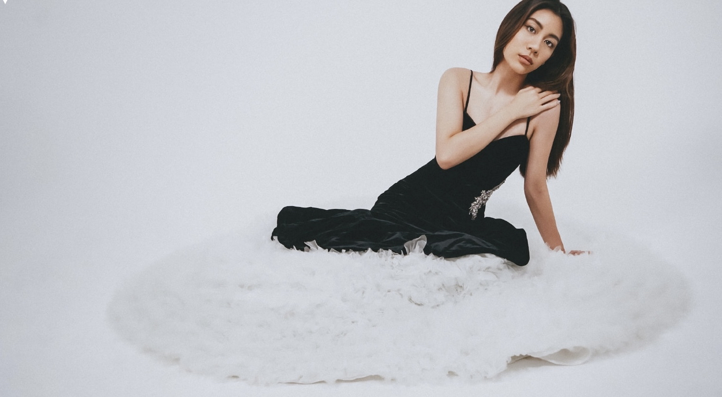 都说虎父无犬女,巫家有女初长成,歌手巫咏欢正式出道!