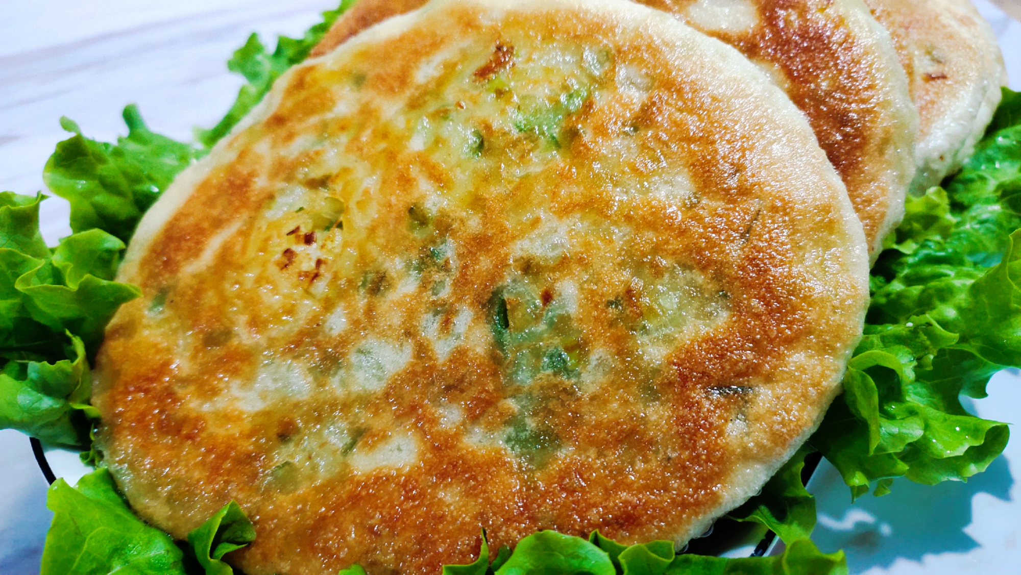 这才是土豆素馅饼最好吃的做法,调馅只加油和盐,却香飘满屋