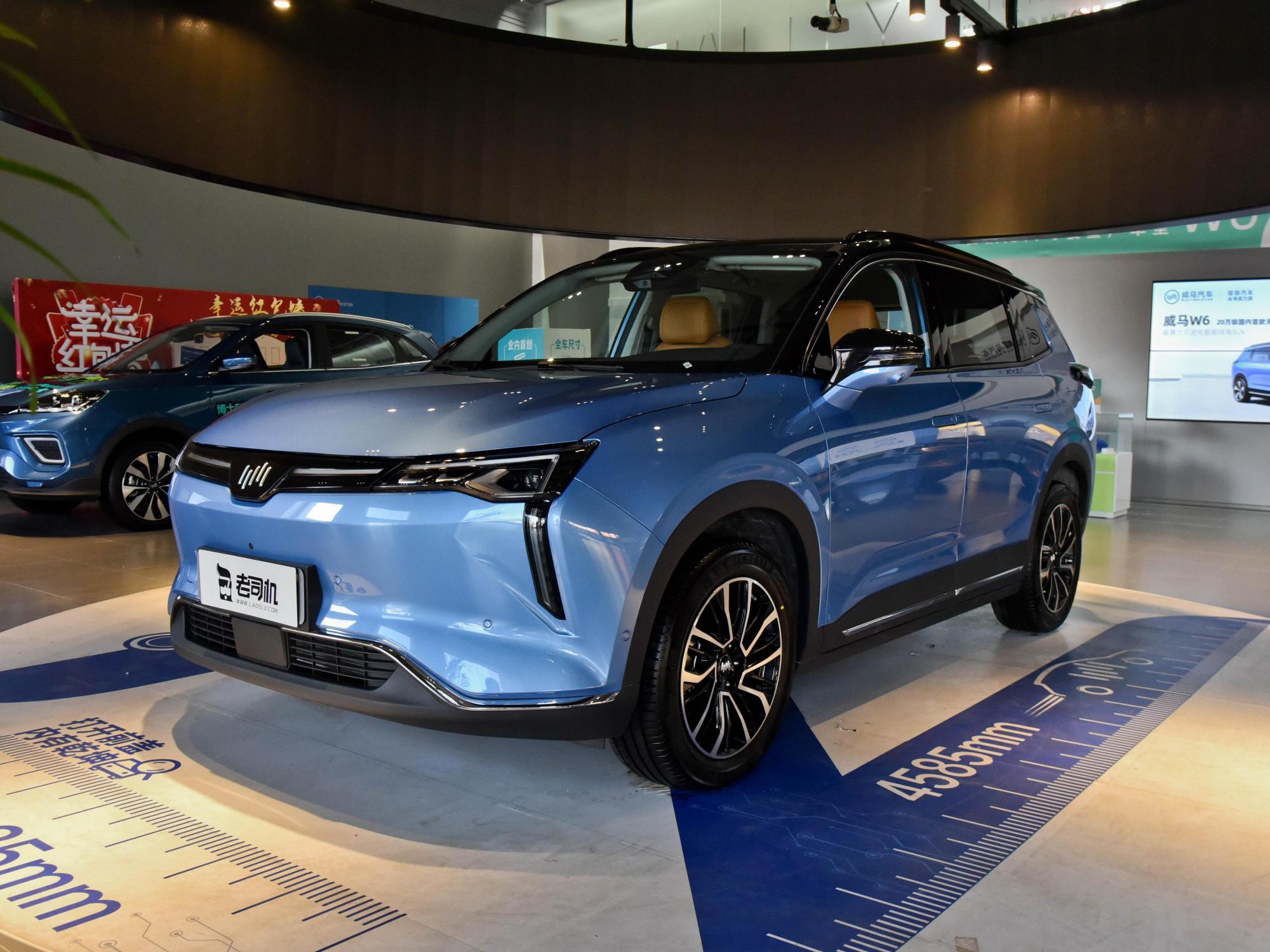 纯电续航520km,以空间著名,配置顶天,实拍威马w6